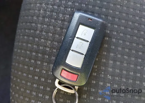 2015 Mitsubishi Mirage Es z USA, uszkodzony, nr VIN ML32A4HJ7FH056895